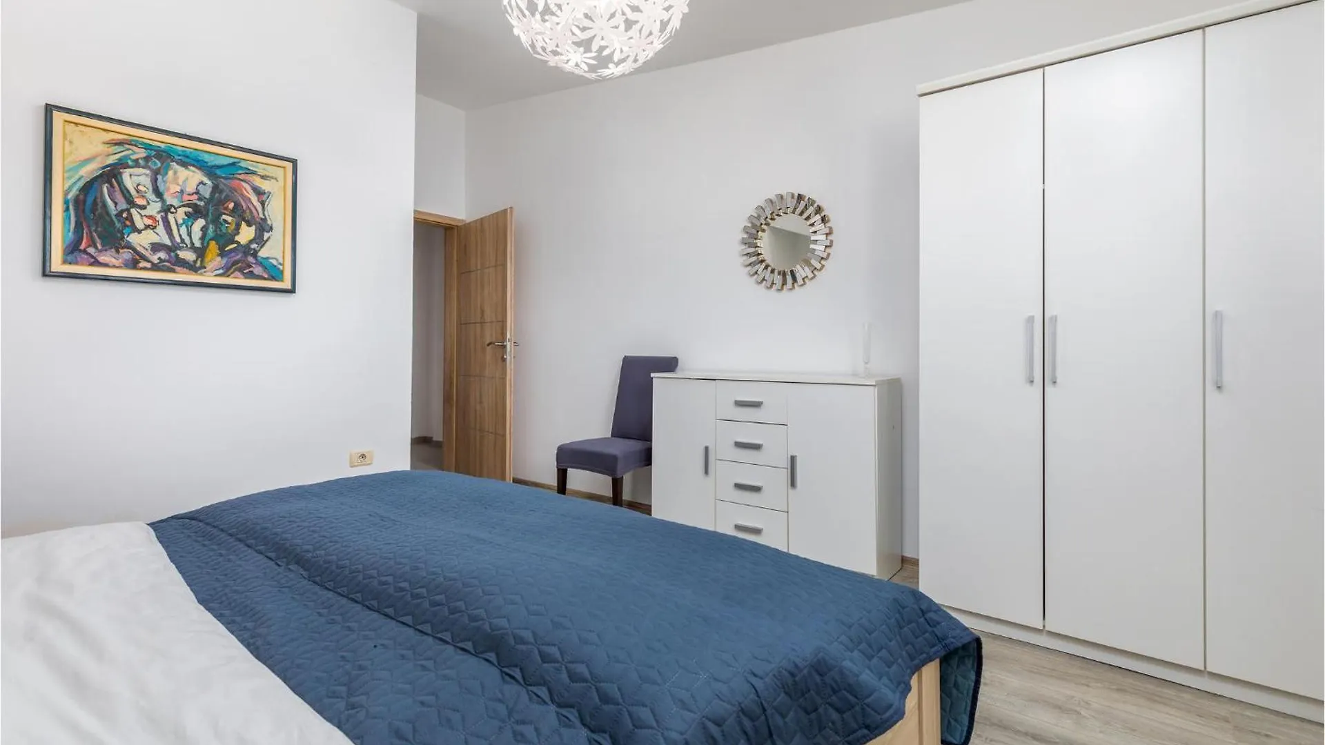 Awesome Apartment In Pula With Wifi 0*,